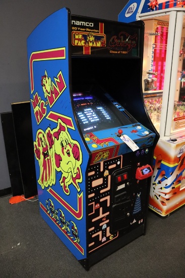 Namco - 20 Year Reunion - Class of 1981 - Ms Pac-Man and Galaga video game