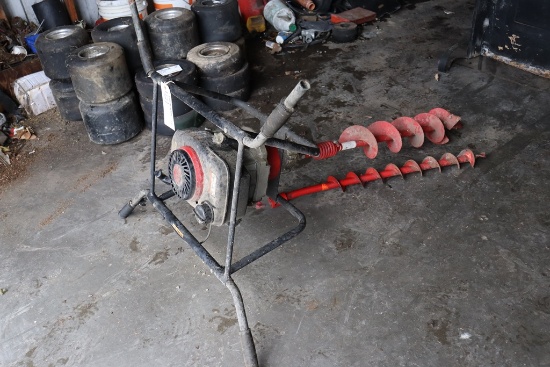 Earthquake 3.8HP 4 handle gas auger with 3" & 6" auger - 3" auger is bent