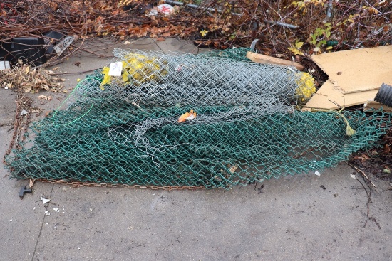 All to go - Chain link fence