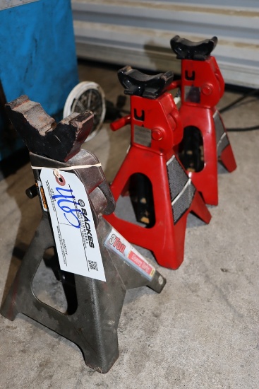 All to go - (3) 2 & 3 ton jack stands