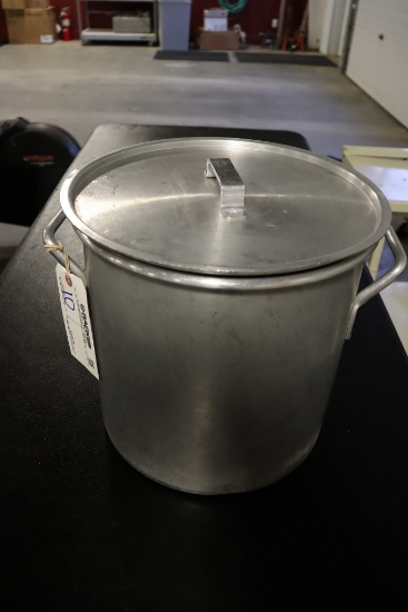 Aluminum stock pot with lid - 20 qt