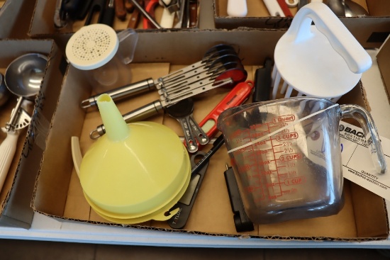 Box flat to go - kitchen utensils, funnel, measuring cups, and more