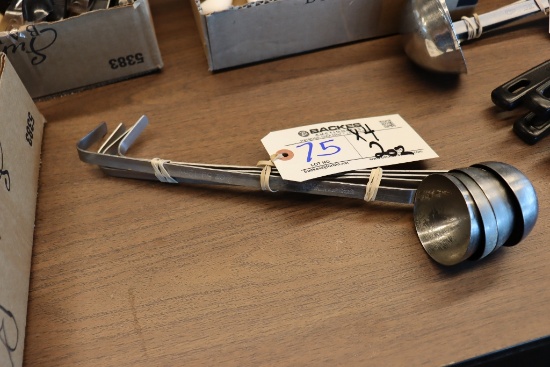 Times 4 - 2 oz ladles