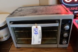 West Bend MC38ACL 120 Vt counter top toaster oven - needs cleaned