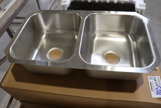 New Elkay Omni Pro OMU3118 stainless 18.5" x 32" kitchen sink