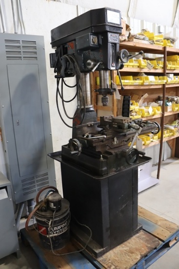 Enco 105-1117 milling & drilling machine with 2 vises, 8" x 29" drilling ta
