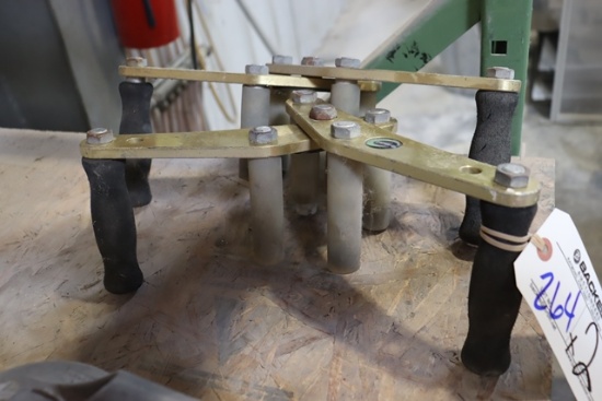 Times 2 - Omni lifting handles