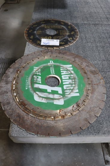 All to go - 3) 18" and 1) 24" blades with 90 mm centers