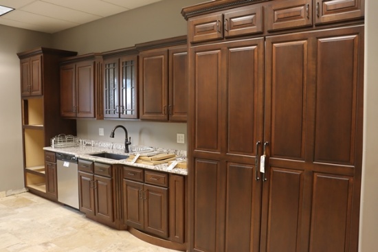 18' x 99" tall kitchen cabinet display - very nice - (dishwasher & refriger