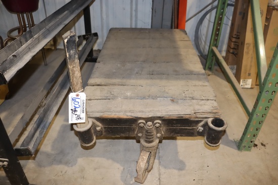 28" x 48" 4 wheel warehouse cart