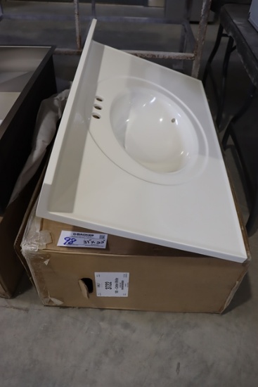New Wolf 3722 cotton white 22" x 37" vanity top