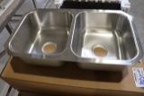 New Elkay Omni Pro OMU3118 stainless 18.5