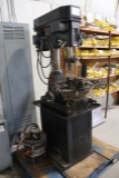 Enco 105-1117 milling & drilling machine with 2 vises, 8