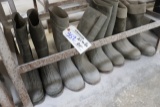 All to go - 8 assorted size pairs of rubber boots