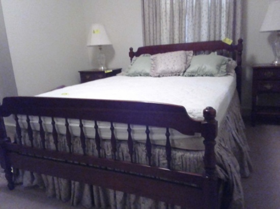 Queen Bed, 81" long  x 4" wide, Headboard and Footboard with Spindles, Wood Grained