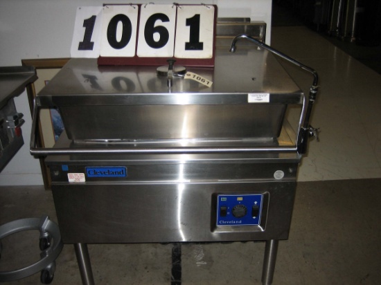 Used Cleveland Electric Tilt Skillet 30 Gallon, SEL-30R; 208 V; 3 Phase