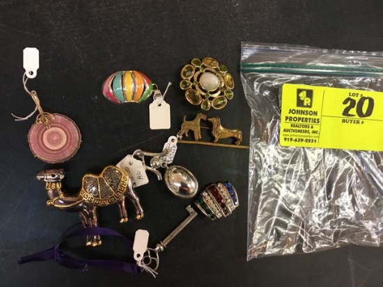 Bag of Fashion Jewelry, (Pins, Brooches, and Necklace Slides/Pendants)