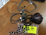 Bag of Fashion Jewelry, Necklaces