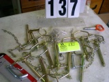 Box of hitch pins 10 - 5