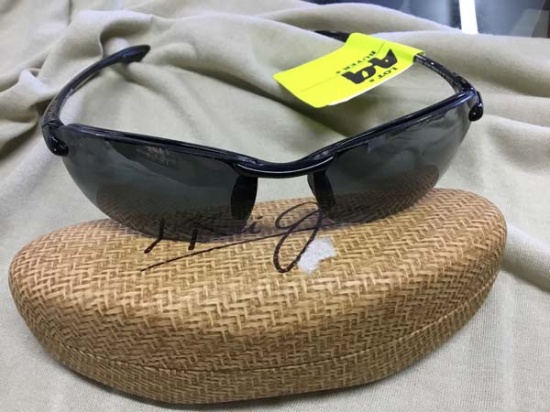 Maui Jim Sunglasses, Black Wraparound Frames, with Clamshell Case, #MU405-02 15-130