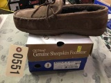 Old Friend Genuine Sheepskin Footwear, Style 481169, Suede/Fleece, Size 10M, Dark Brown