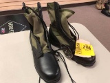 Altama Boots, #8852 0192707, Size 5, Green and Black