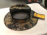 Field and Stream Mossy Oak/Camo with Netting Hat, Size Medium
