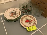 Group of 4 sandwich plates 8.5
