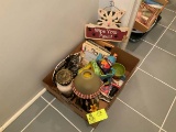 Box lot of cat-theme items including frames, 