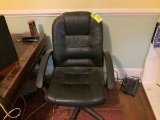 Rolling office chair, black faux leather, 20