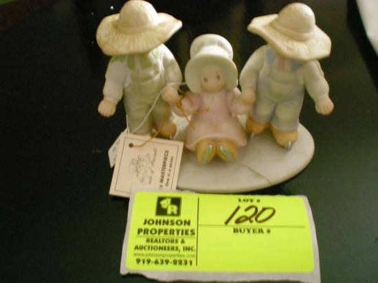 Circle of friends by masterpiece "Love Lifted Me", 1990, 5 1/2"t x 4 1/2"