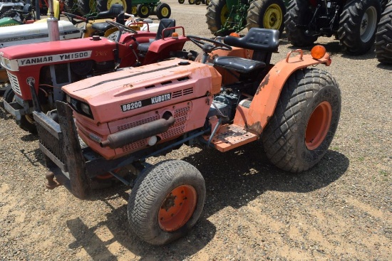 KUBOTA B8200