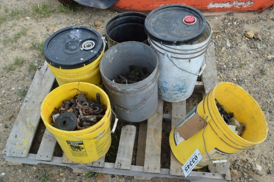 BUCKET OF ASSORTED BOLTS