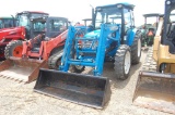 LS XU6168 4WD C/A W/ LDR AND BUCKET 867HRS. WE DO NOT GAURANTEE HOURS
