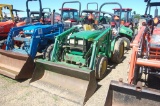 JD 4100 ROPS 4WD W/ LDR BUCKETR