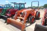 KUBOTA L3200 ROPS 4WD W/ LDR BUCKET