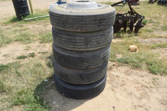215/75R17.5 T&W 4CT