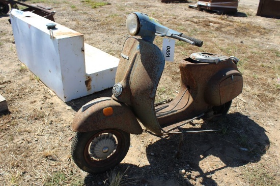 "VESPA MOTOR BIKE