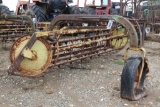 JD 660 SIDE DISC HAY RAKE