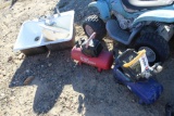 2 SINKS, 2 SMALL AIR COMPRESSORS