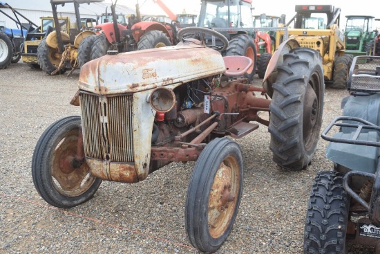 8N FORD 2WD (GAS)