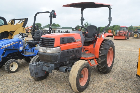 KUBOTA L3130 2WD CANOPY