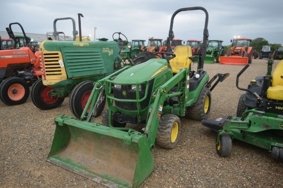 JD 1025R ROPS W/LDR AND TLB ATTACHMENT