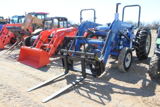 FARM TRAC 555 2WD ROPS W/LDR