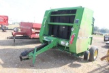 JD 375 ROUND BALER