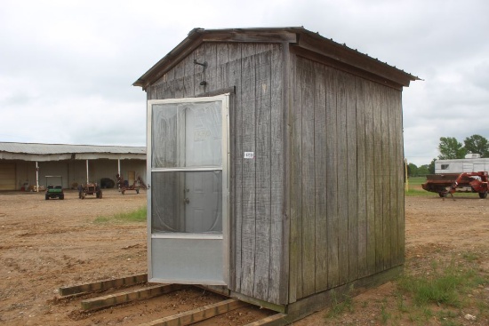 WOODEN SHED