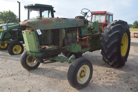 JD 4020 POWERSHIFT 2WD SALVAGE