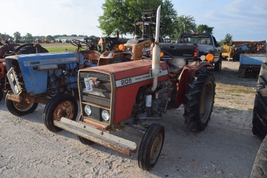 MF 205 2WD SALVAGE