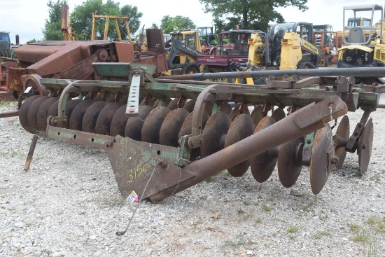 JD PULL BEHIND DISC SALVAGE