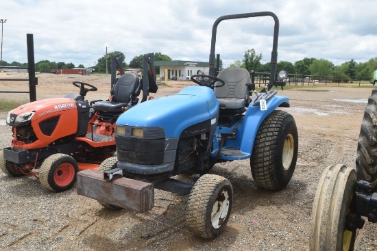 NH 1725 2WD ROPS